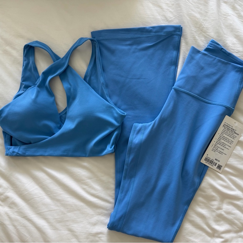 lululemon athletica Blue Sports Bra and Leggings Set